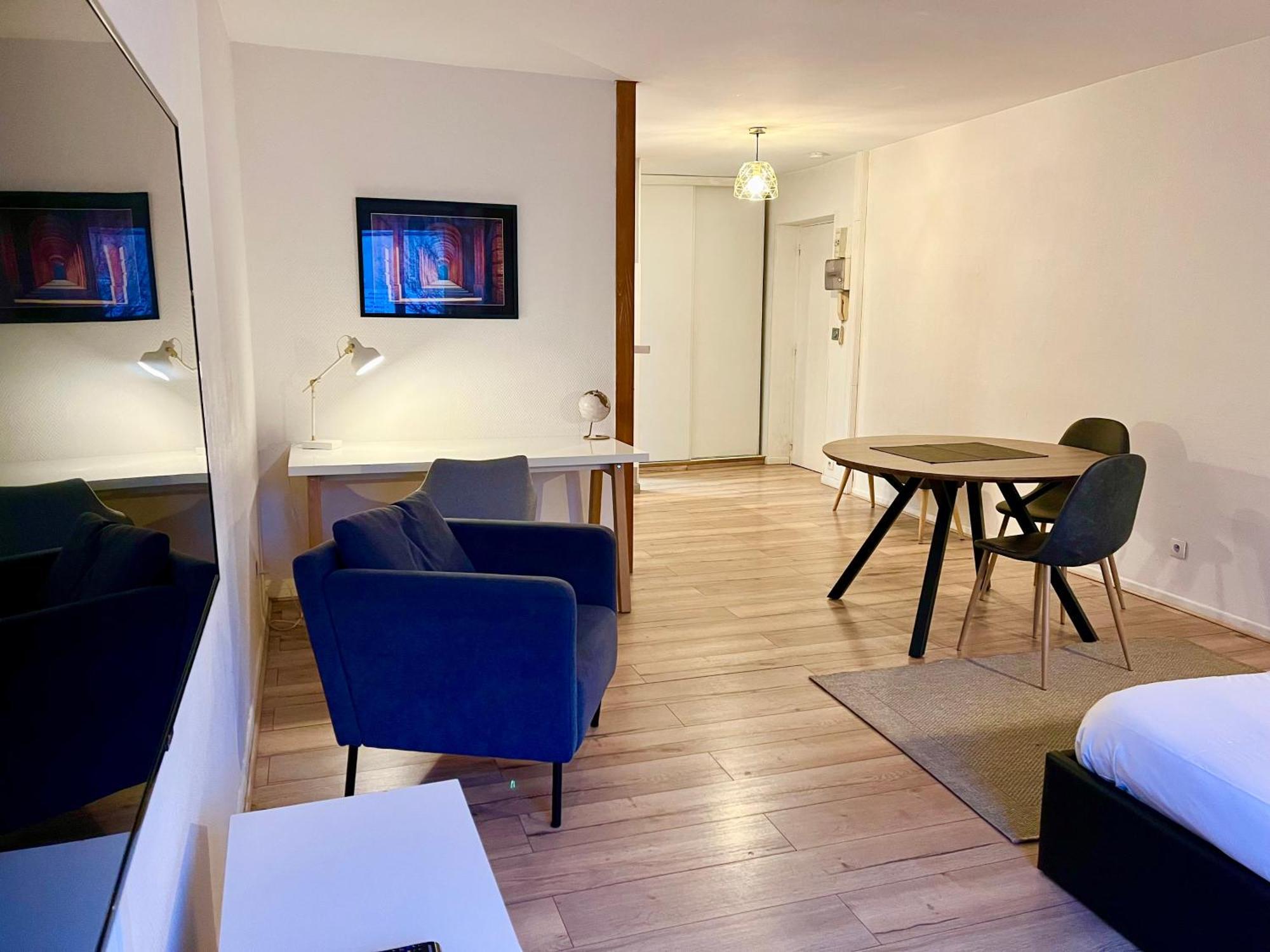 Suite Laon 89 Reims Extérieur photo